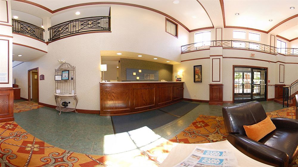Holiday Inn Express Corydon By Ihg Buitenkant foto